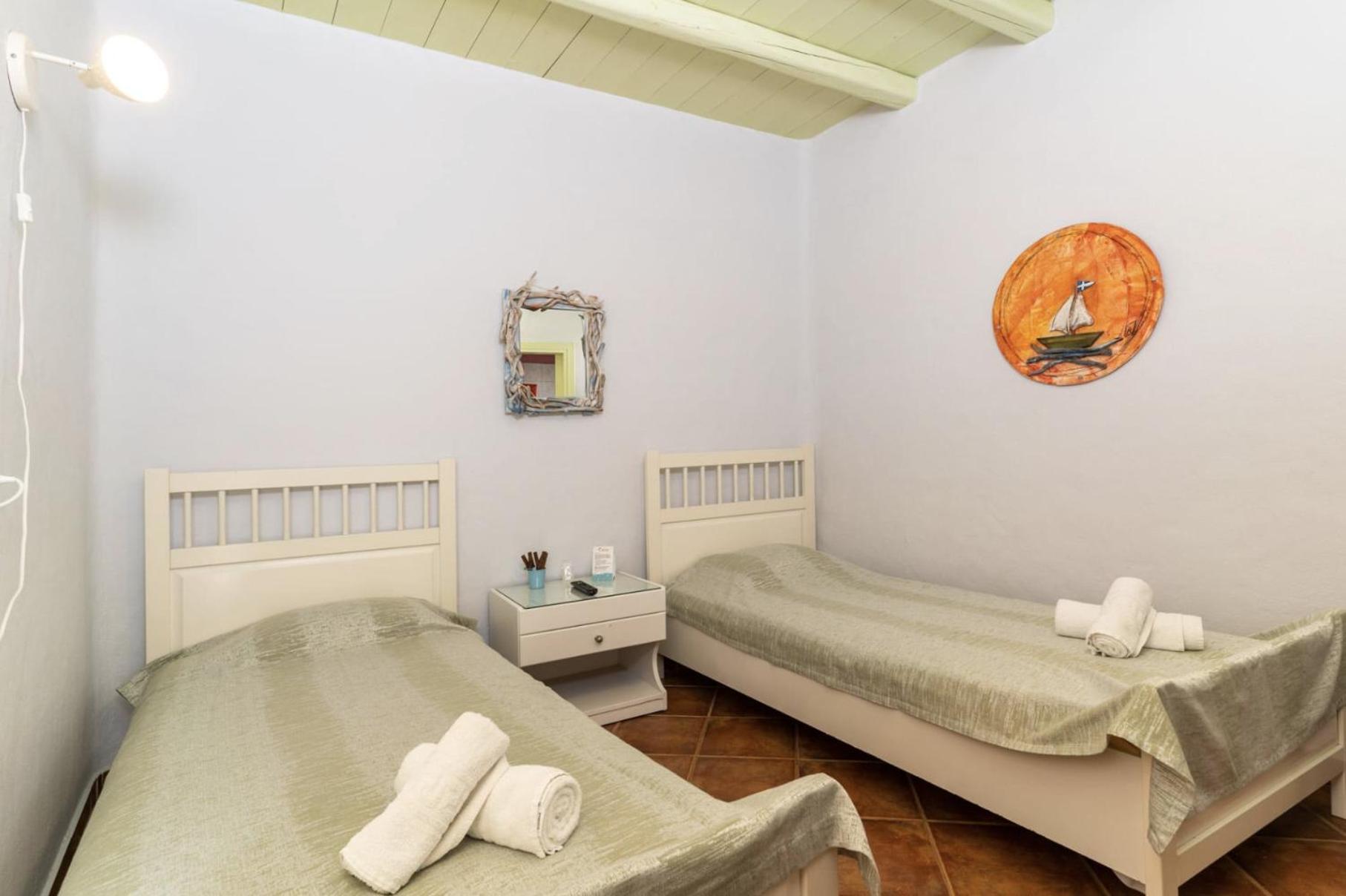 Villa Ostria Koufonisia エクステリア 写真